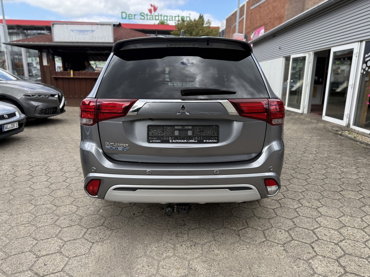 Mitsubishi Plug-in Hybrid Outlander Plus mit Spirit-Paket  AHK. WKR. 
