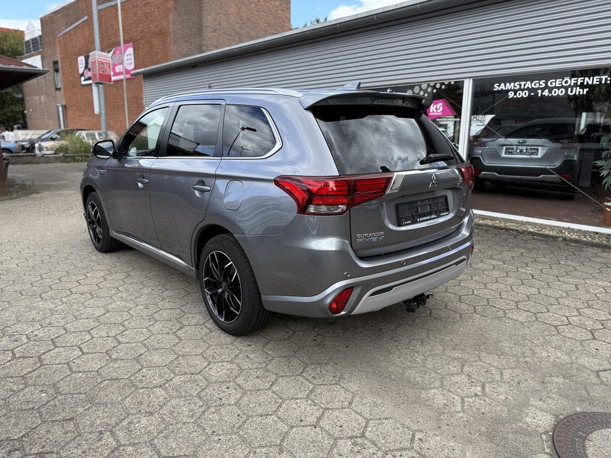 Mitsubishi Plug-in Hybrid Outlander Plus mit Spirit-Paket  AHK. WKR. 