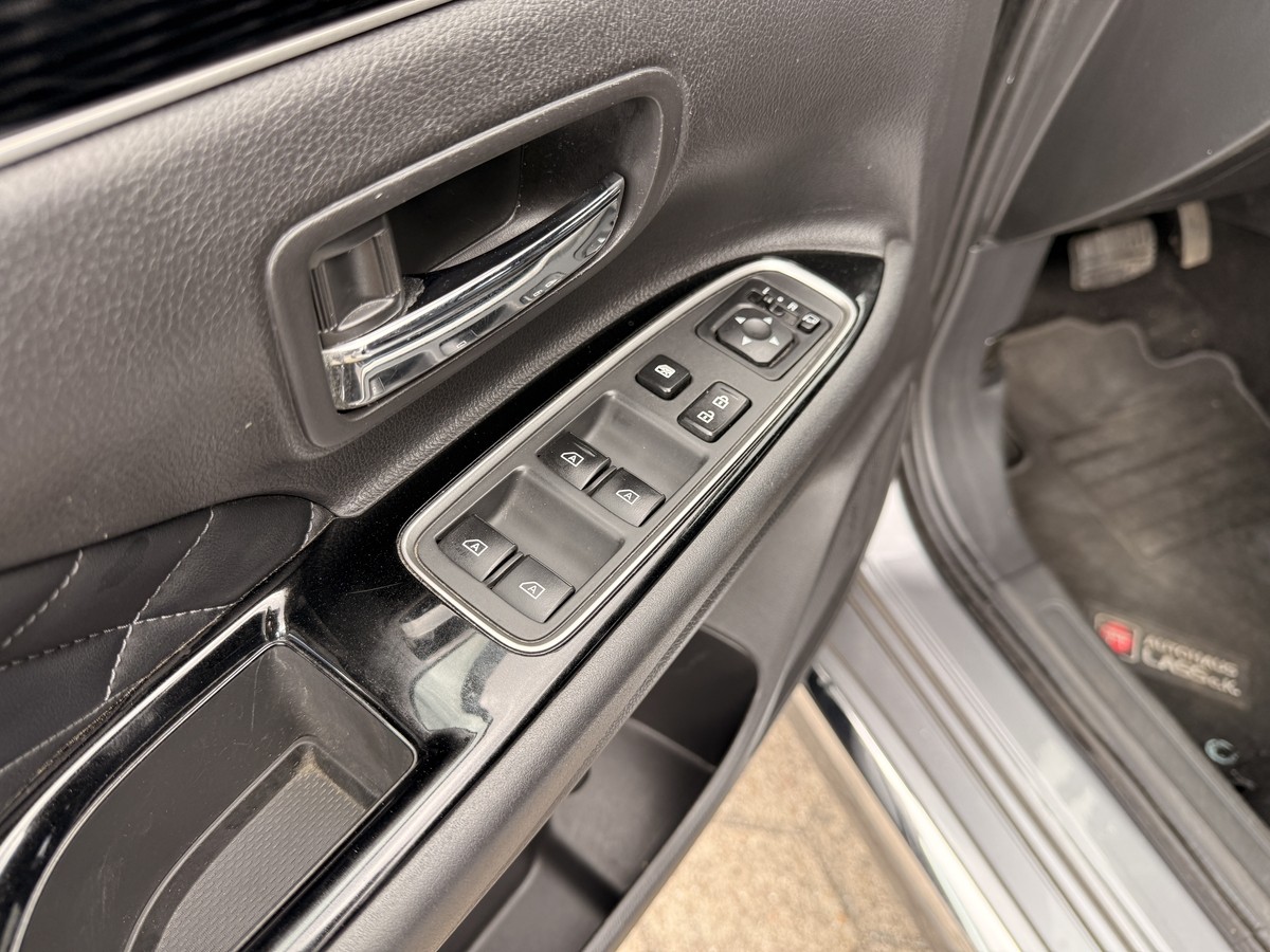 Mitsubishi Plug-in Hybrid Outlander Plus mit Spirit-Paket  AHK. WKR. 