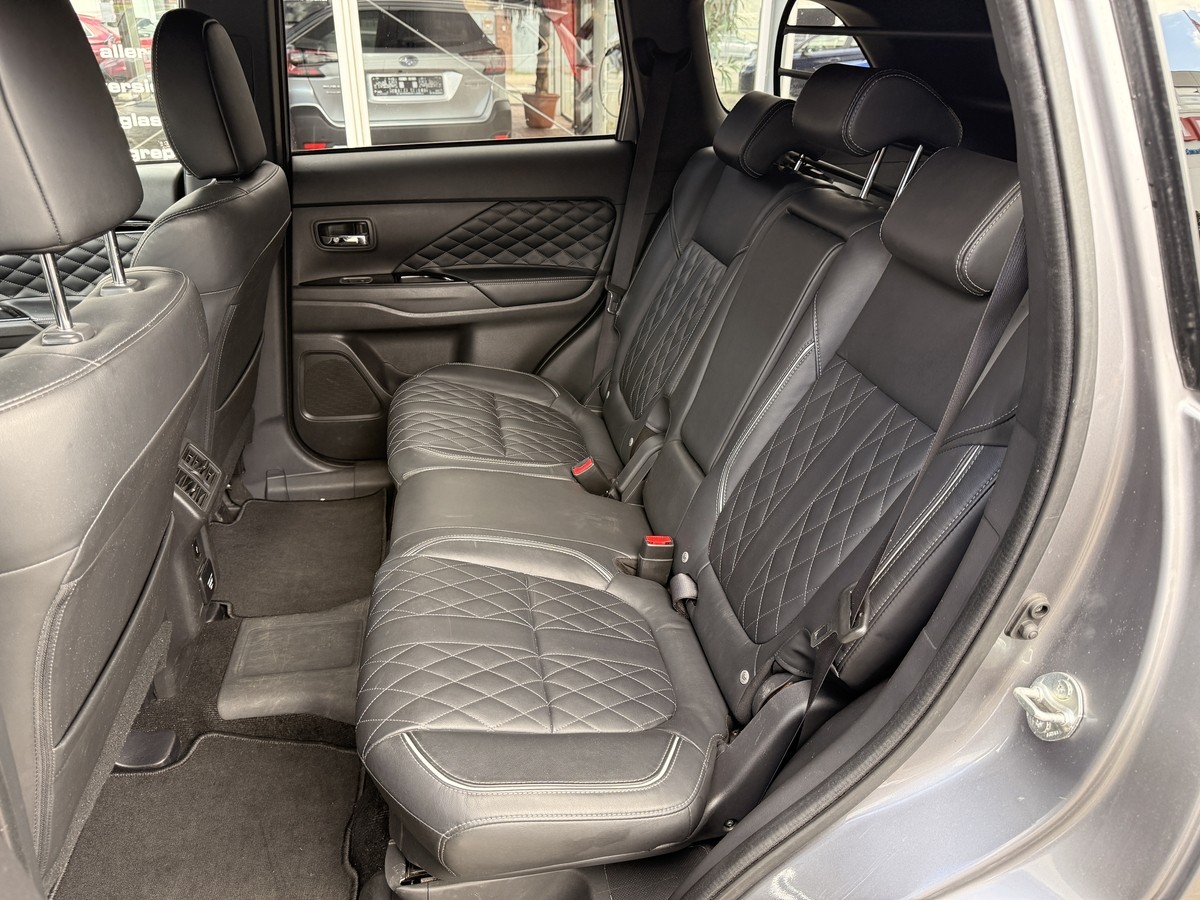 Mitsubishi Plug-in Hybrid Outlander Plus mit Spirit-Paket  AHK. WKR. 