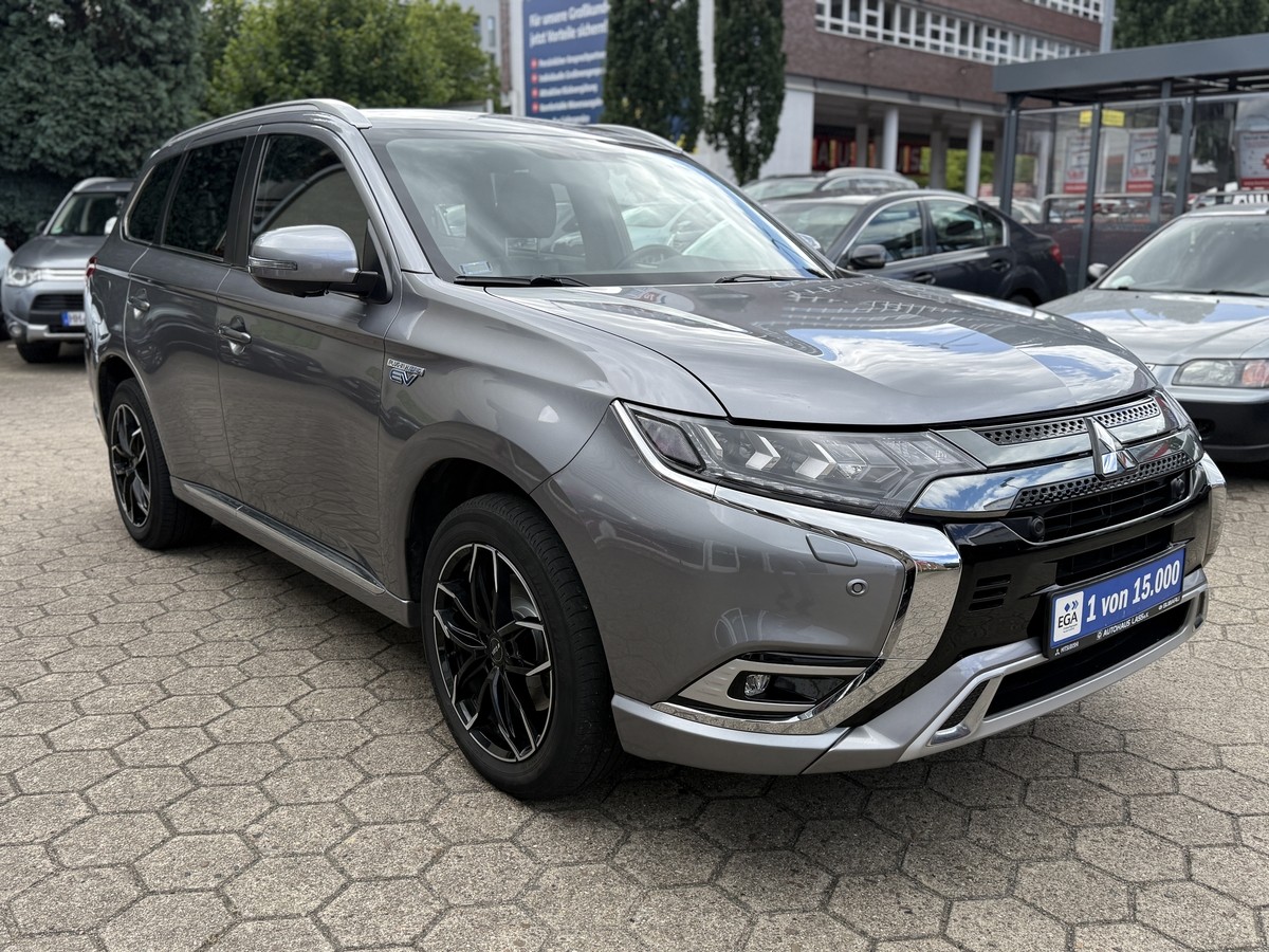 Mitsubishi Plug-in Hybrid Outlander Plus mit Spirit-Paket  AHK. WKR. 