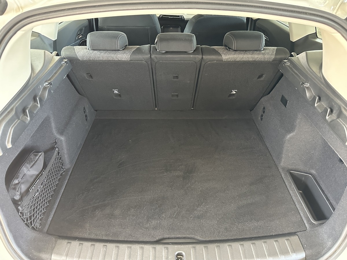 BMW iX1eDrive20 AHK Kamera LED Sitzhz. PDC 1Hd.