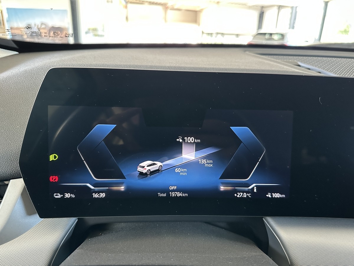 BMW iX1eDrive20 AHK Kamera LED Sitzhz. PDC 1Hd.