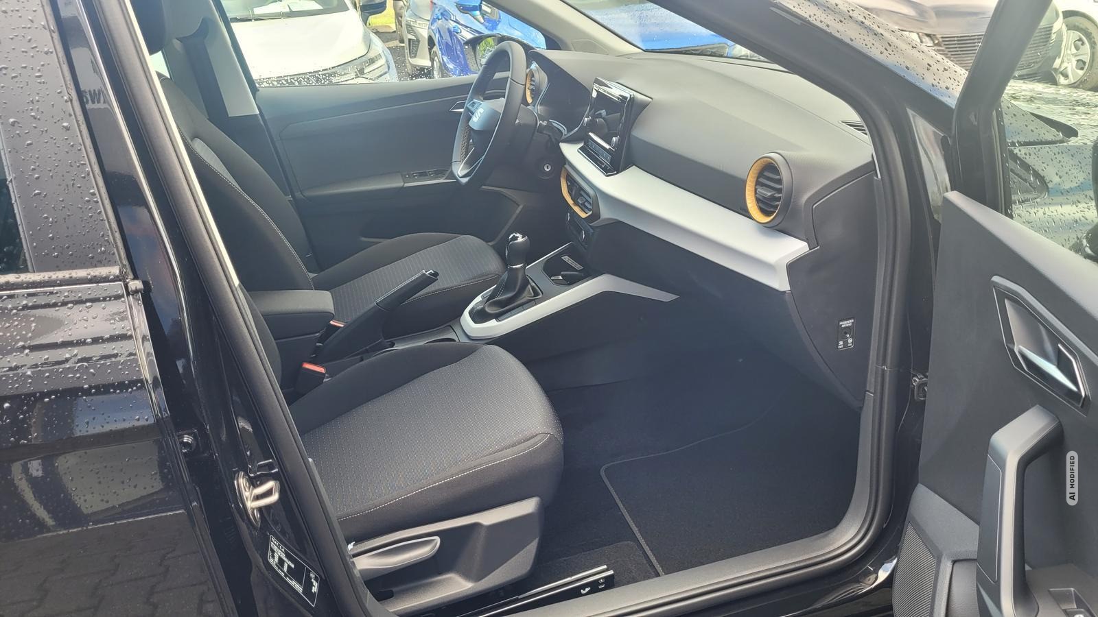 Seat Arona Style*5JGar*LED*Shzg*PDC*16Zoll*ACA*