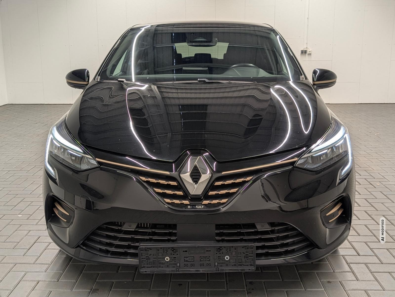 Renault Clio Lutecia LED/Navi/SHZ/LHZ/Kam/Keyl/GRA/17-LM