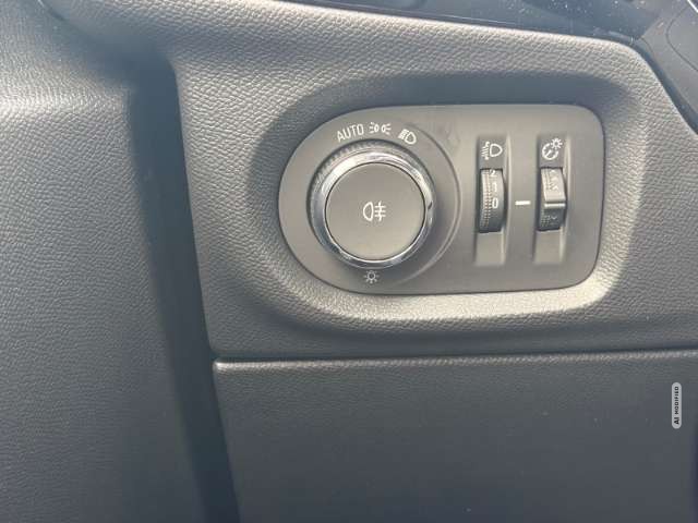 Opel Corsa F GS 1.2 Turbo Navi Kamera LED Kamera CarPlay Sitz