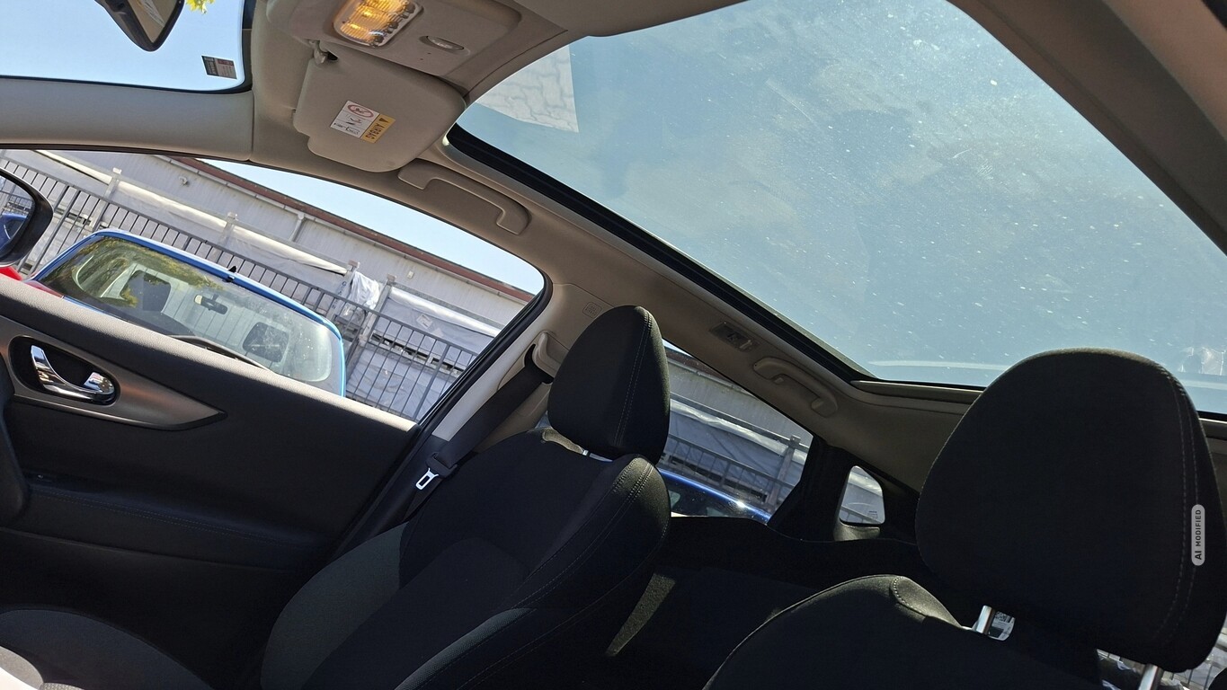 Nissan Qashqai 1.3 DIG-T 160 DCT N-Connecta Pano Nav