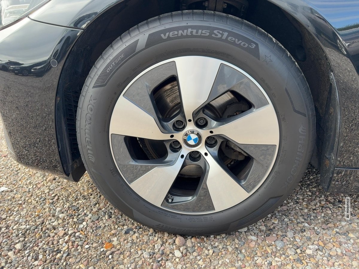 BMW 520 d Touring AHK,ACC,AUTOM.,LED,Luftfeder.,SHZ