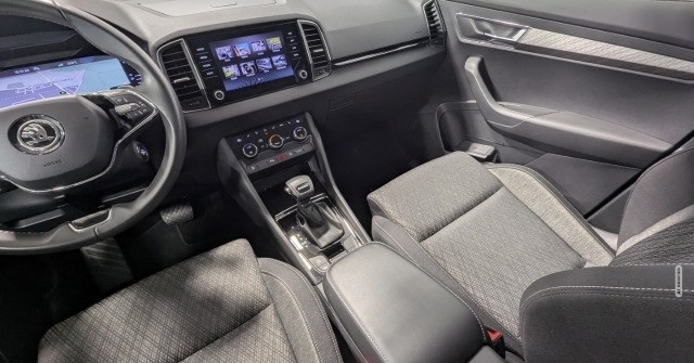 Skoda Karoq Style 1.5 TSI ACT DSG LED ACC CarPlay KAM