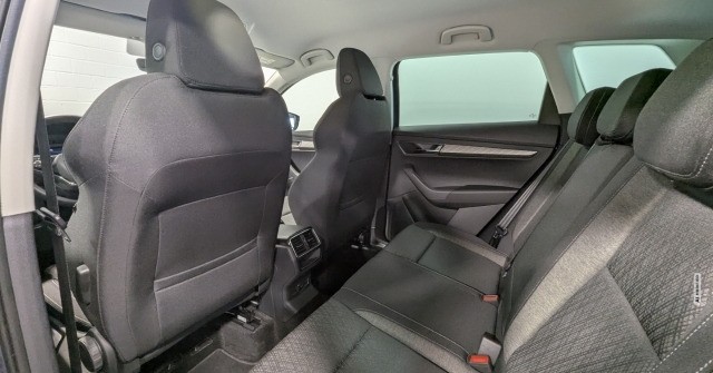 Skoda Karoq Style 1.5 TSI ACT DSG LED ACC CarPlay KAM