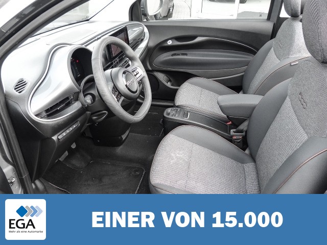 Fiat 500e Icon Navi Digitales Cockpit Memory Sitze Apple CarPlay Android Auto Klimaau