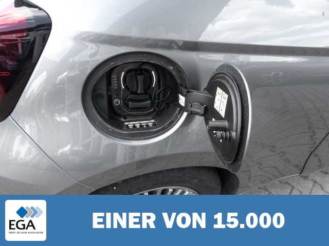 Fiat 500e Icon Navi Digitales Cockpit Memory Sitze Apple CarPlay Android Auto Klimaau