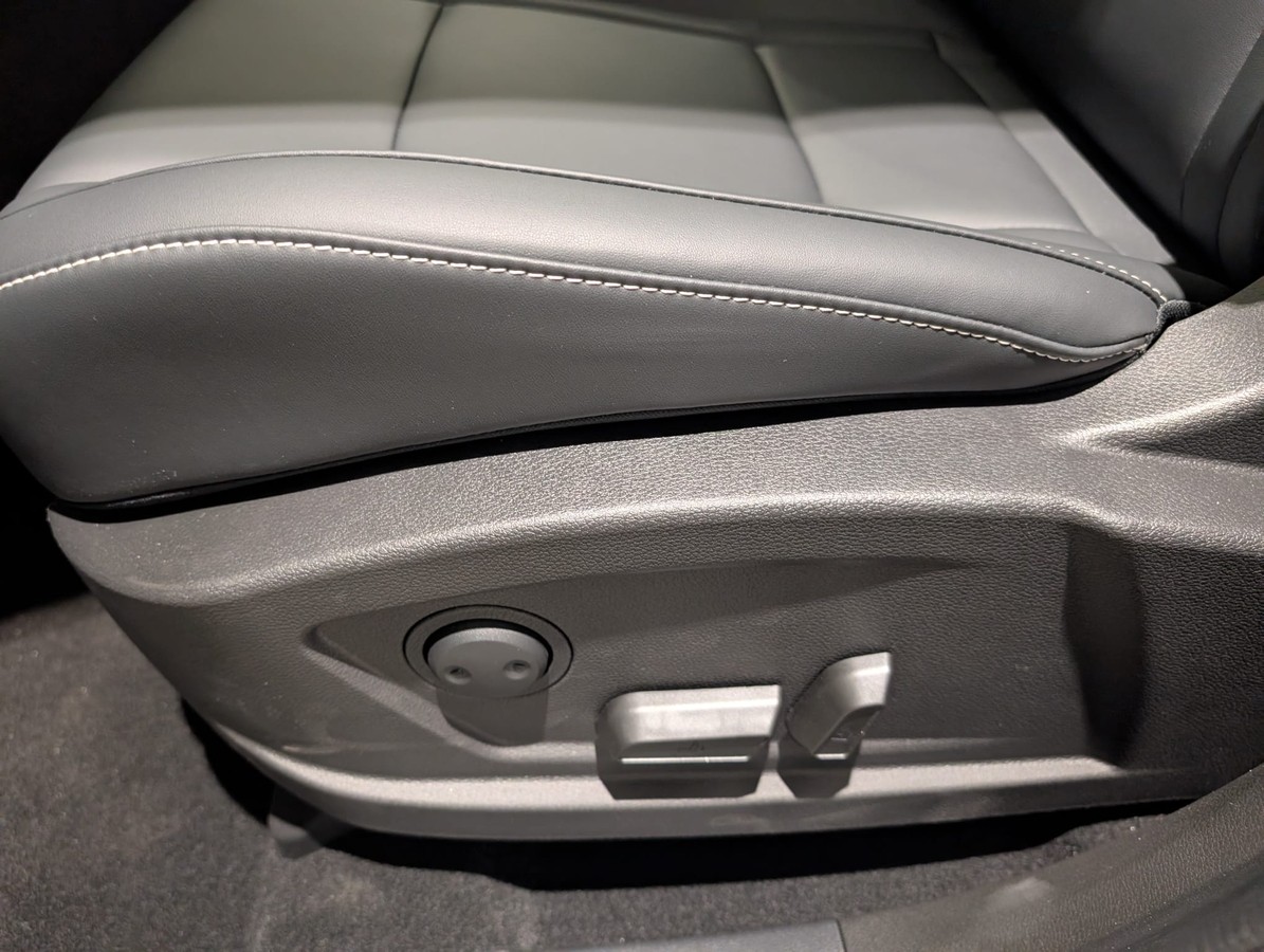 DFM Forthing 3 1.5L 7DCT PANO Kamera Keyless