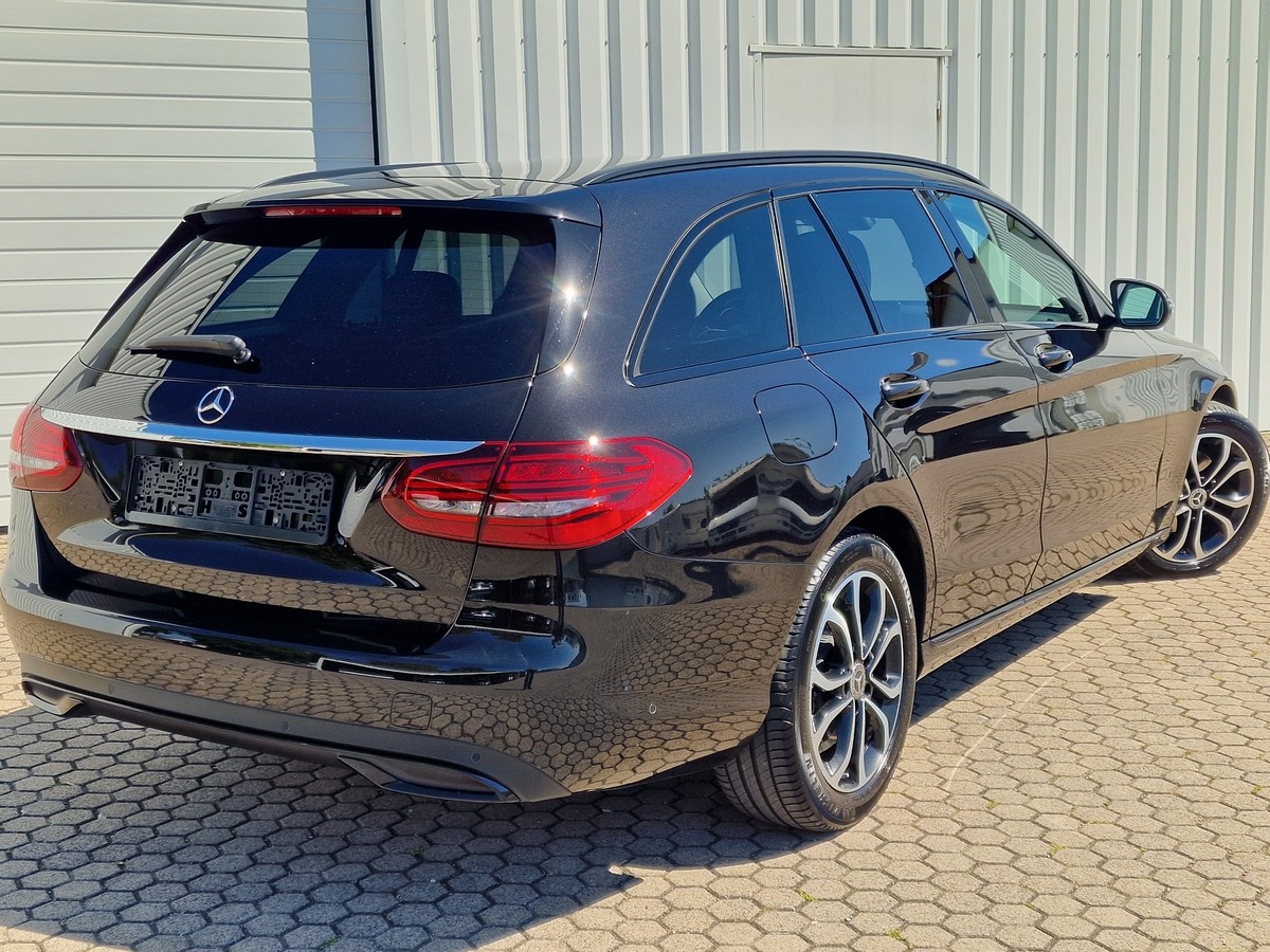Mercedes-Benz C 220 d T Avantg.*Nightpaket*AHK*ACC*R-Kamera