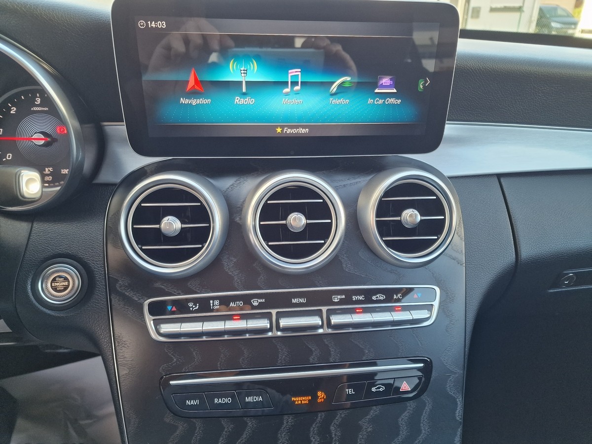 Mercedes-Benz C 220 d T Avantg.*Nightpaket*AHK*ACC*R-Kamera