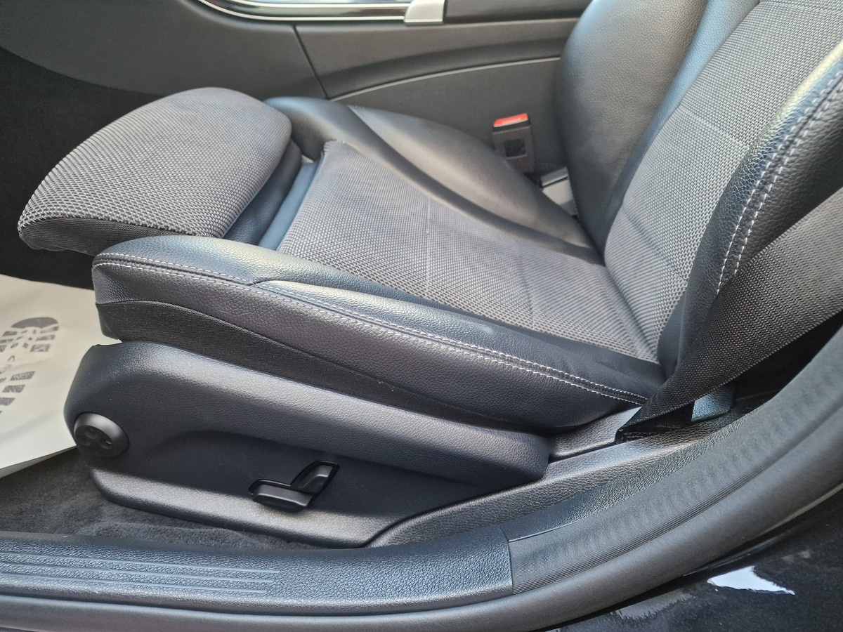 Mercedes-Benz C 220 d T Avantg.*Nightpaket*AHK*ACC*R-Kamera