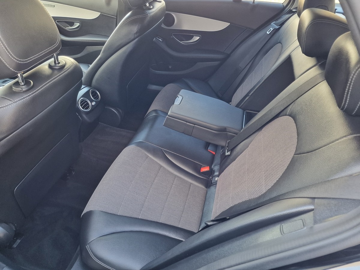 Mercedes-Benz C 220 d T Avantg.*Nightpaket*AHK*ACC*R-Kamera