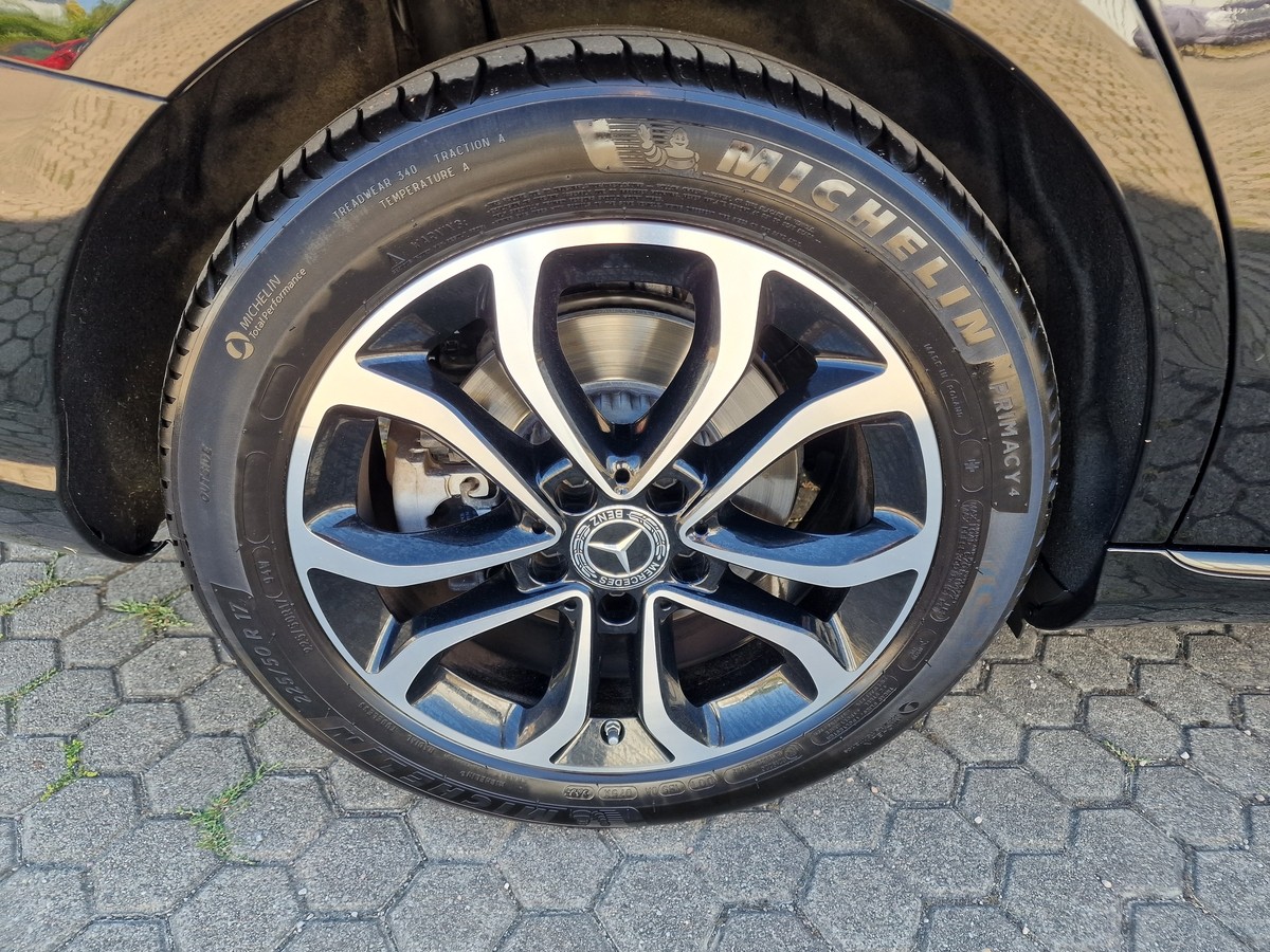 Mercedes-Benz C 220 d T Avantg.*Nightpaket*AHK*ACC*R-Kamera