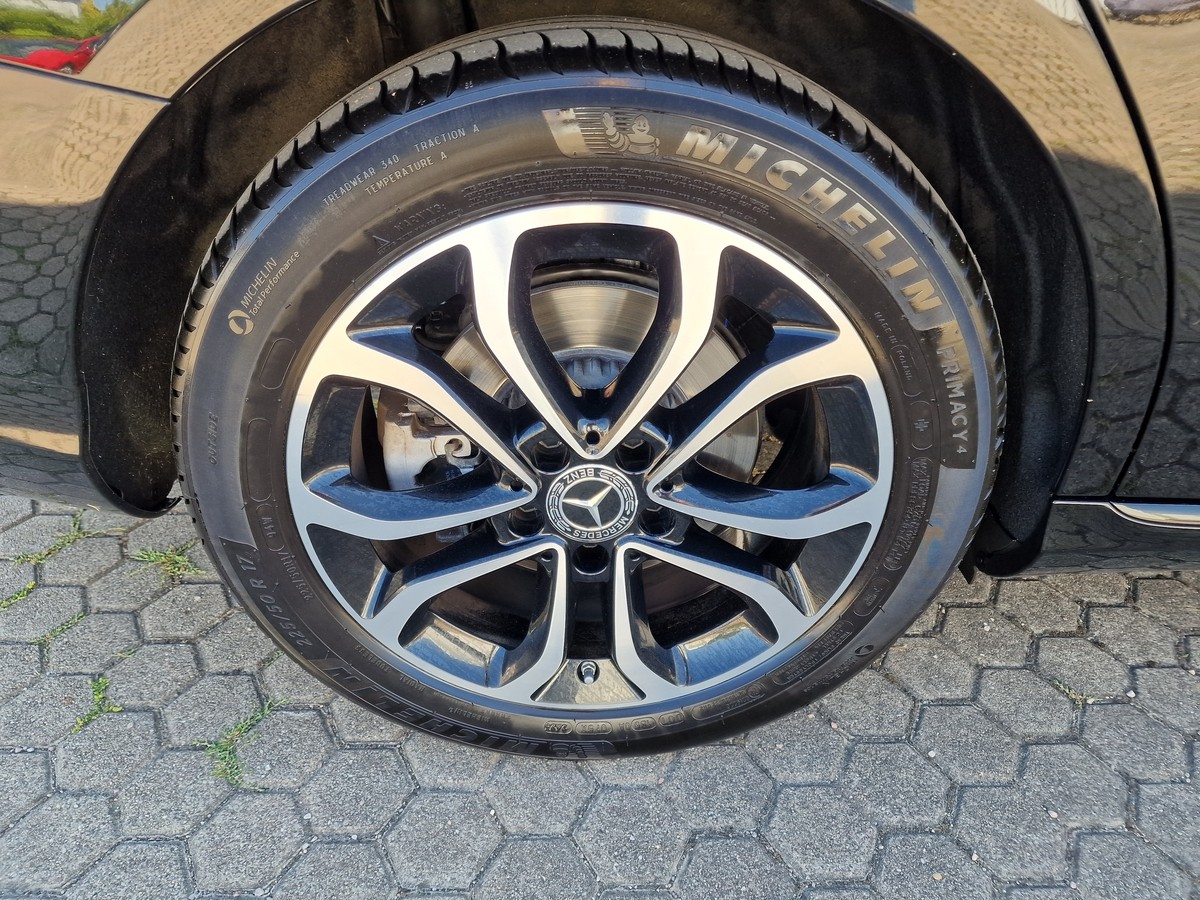 Mercedes-Benz C 220 d T Avantg.*Nightpaket*AHK*ACC*R-Kamera