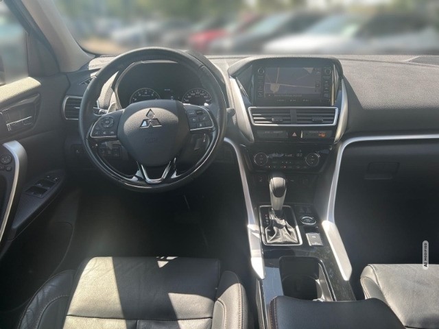Mitsubishi Eclipse Cross Top 4WD El. Panodach Navi Soundsystem 360 Kamera LED ACC Apple Car