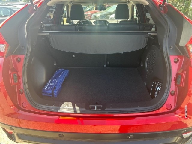 Mitsubishi Eclipse Cross Top 4WD El. Panodach Navi Soundsystem 360 Kamera LED ACC Apple Car