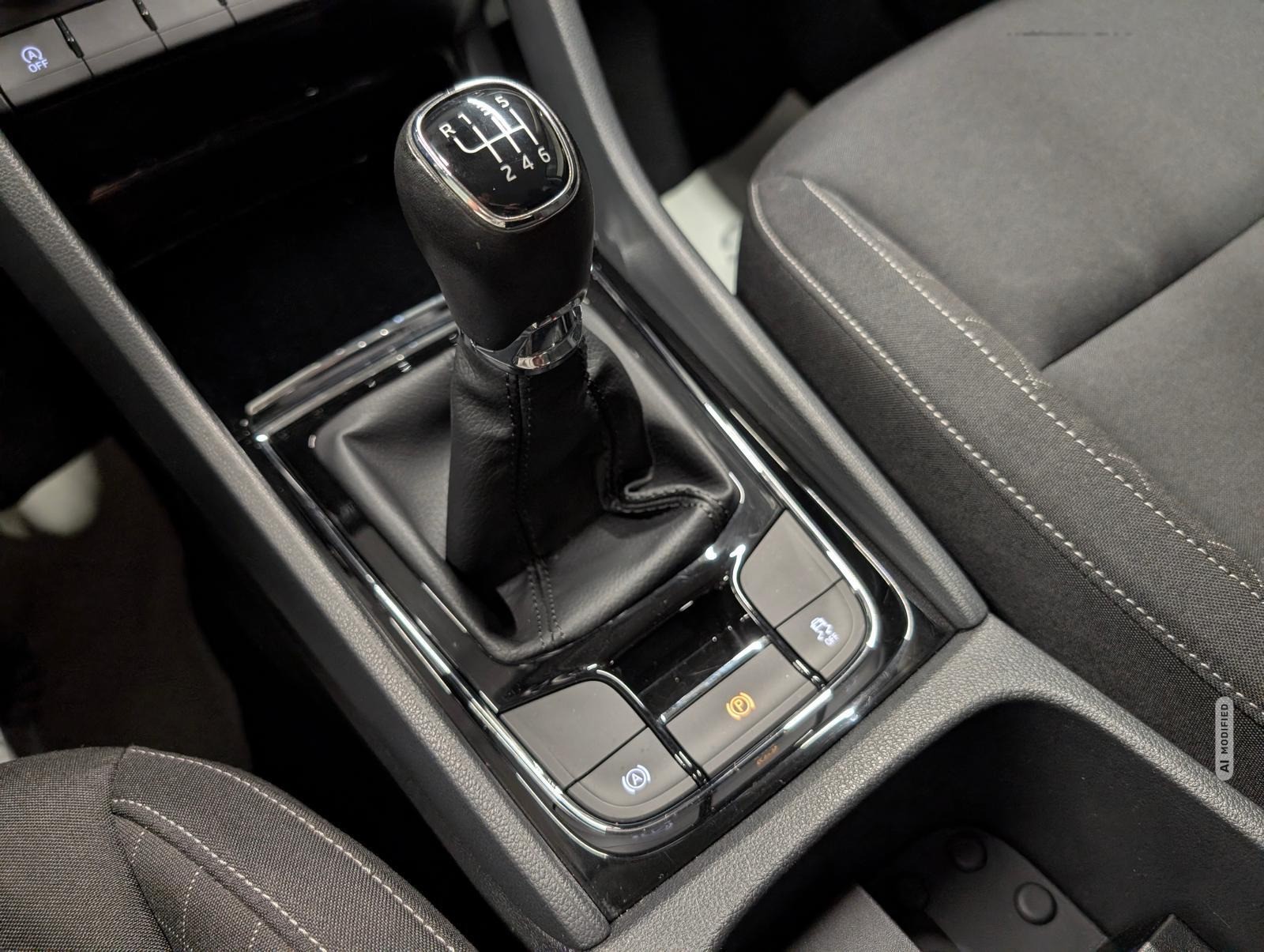 Skoda Karoq LED/SmartLink/SHZ/PDC/AHK/Tempom.
