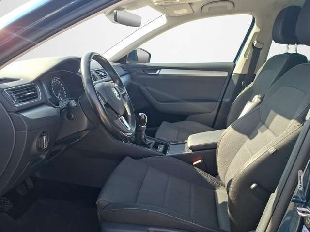 Skoda Superb Combi 1.4 TSI ACT Ambition KLIMA / AHK / CANTON /