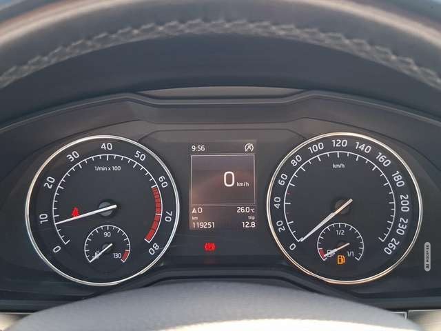 Skoda Superb Combi 1.4 TSI ACT Ambition KLIMA / AHK / CANTON /