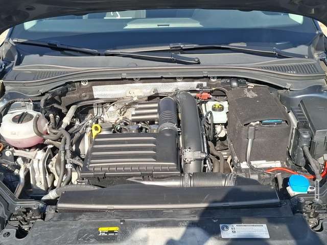 Skoda Superb Combi 1.4 TSI ACT Ambition KLIMA / AHK / CANTON /