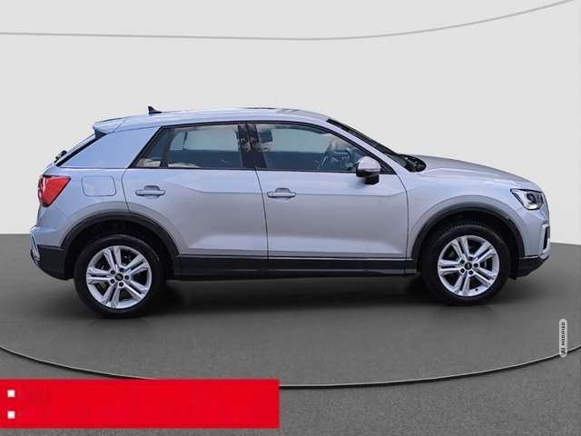 Audi Q2 35 TFSI advanced LED PDC RFK