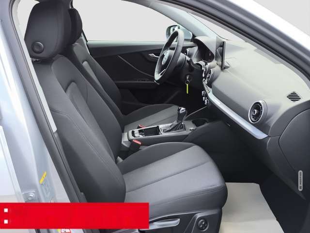 Audi Q2 35 TFSI advanced LED PDC RFK