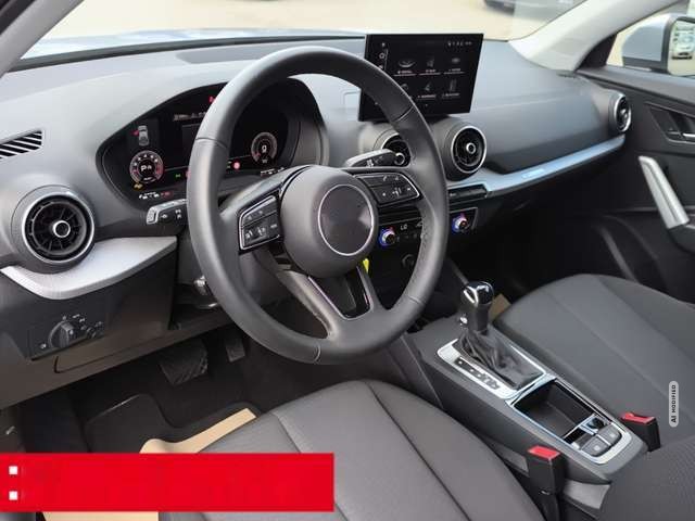 Audi Q2 35 TFSI advanced LED PDC RFK