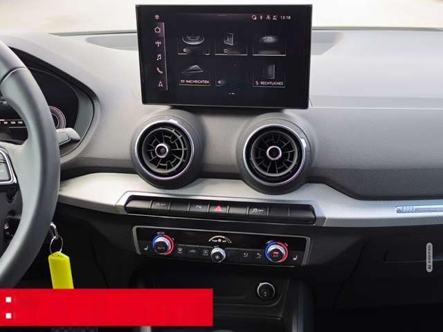 Audi Q2 35 TFSI advanced LED PDC RFK
