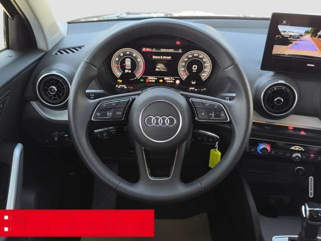 Audi Q2 35 TFSI advanced LED RFK PDC