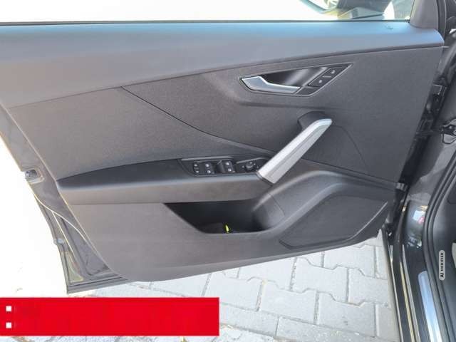 Audi Q2 35 TFSI advanced LED RFK PDC