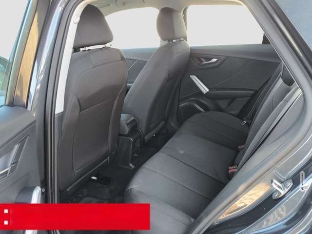 Audi Q2 35 TFSI advanced LED RFK PDC