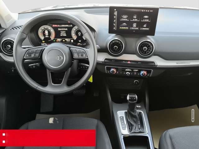 Audi Q2 35 TFSI advanced LED RFK PDC
