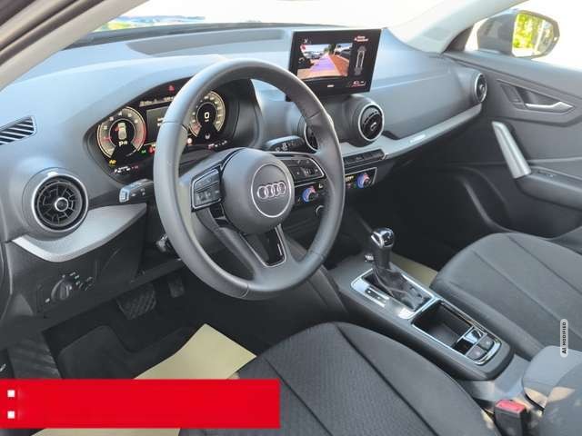Audi Q2 35 TFSI advanced LED RFK PDC