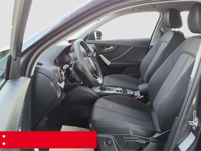 Audi Q2 35 TFSI advanced PDC RFK SHZ