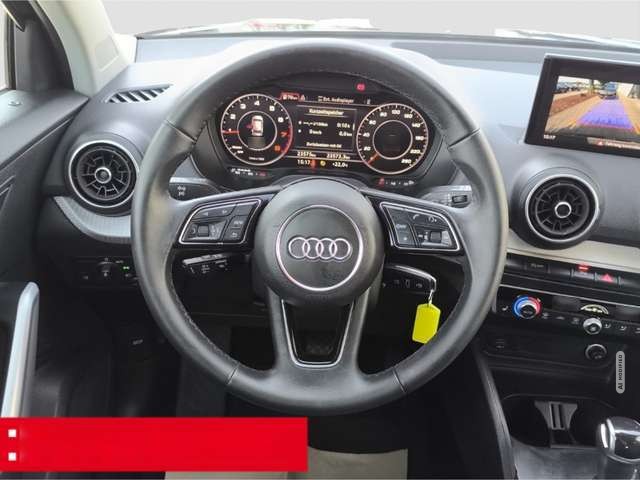 Audi Q2 35 TFSI advanced PDC RFK SHZ