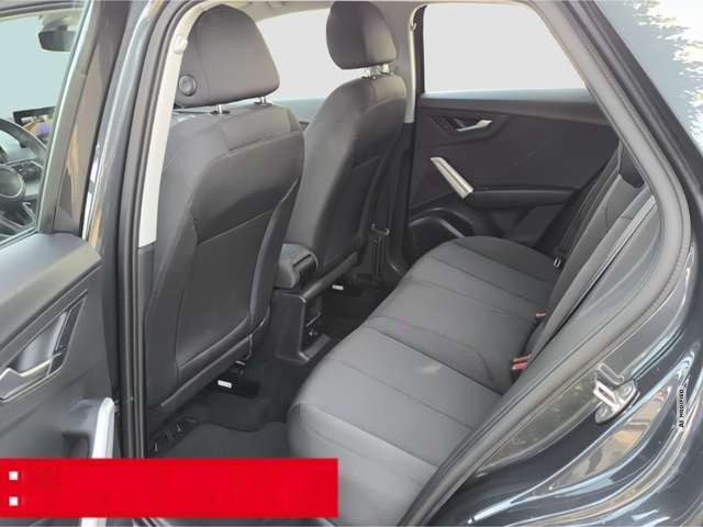 Audi Q2 35 TFSI advanced PDC RFK SHZ