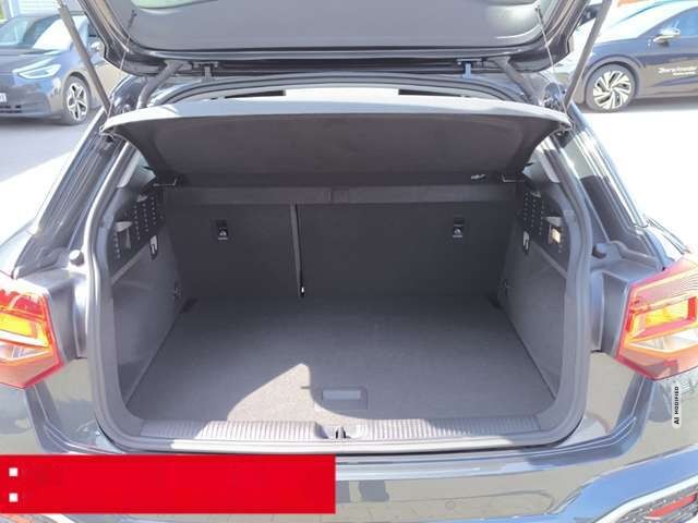 Audi Q2 35 TFSI advanced PDC RFK SHZ