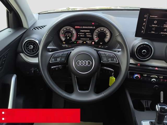 Audi Q2 35 TFSI advanced LED PDC RFK