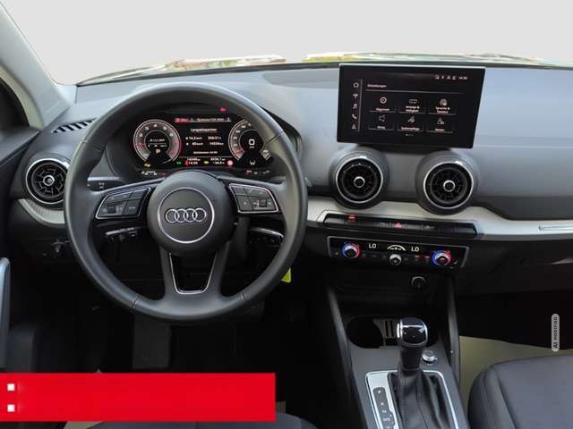 Audi Q2 35 TFSI advanced LED PDC RFK