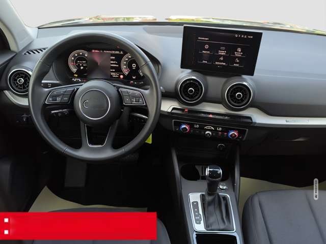 Audi Q2 35 TFSI advanced LED PDC RFK