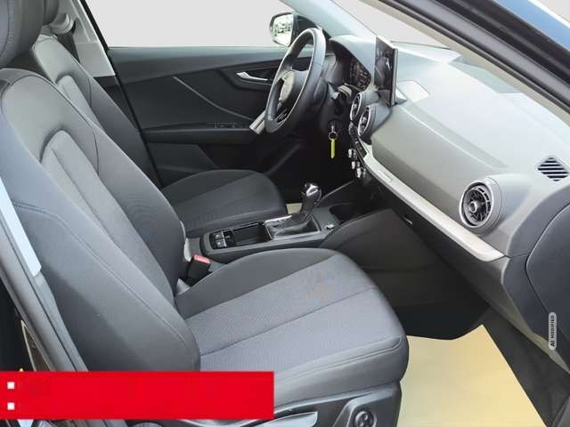 Audi Q2 35 TFSI advanced LED PDC RFK