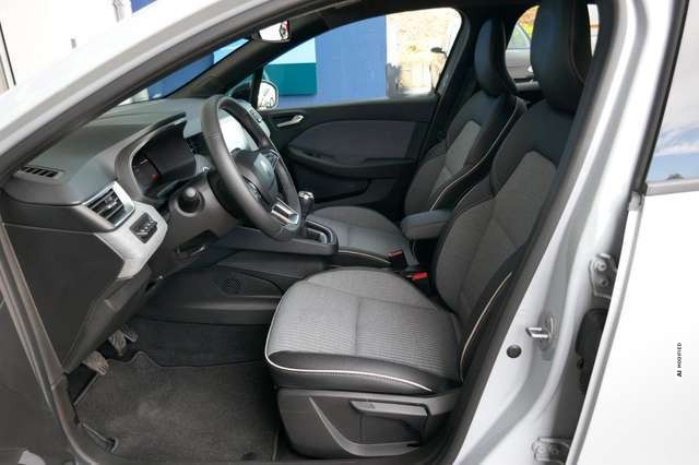 Renault Clio TCe 90 TECHNO 1.HAND 360 ° LED NAVI