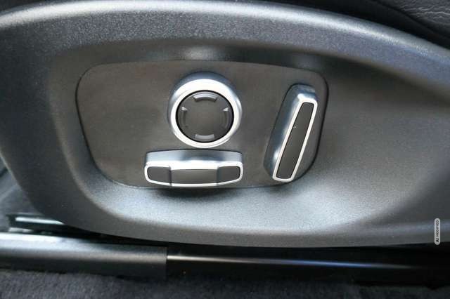 Jaguar E-Pace P200 AWD R-Dynamic 1.HAND LED LEDER