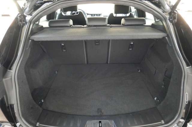 Jaguar E-Pace P200 AWD R-Dynamic 1.HAND LED LEDER