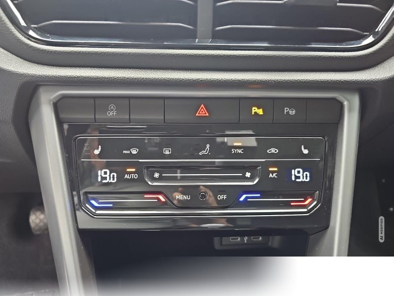 Volkswagen T-Roc 1.0 TSI Life Navi LED ACC Kamera LM17